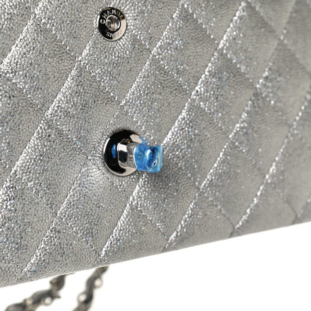 ββ CHANEL 21K Glittered Silver Metallic Caviar Quilted Medium Double Flap CC bag - Picture 11 of 14